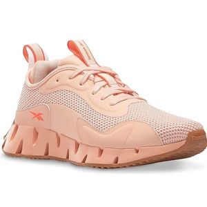 NWOT Reebok Women's Zig Dynamica Adventure Sneaker size 9